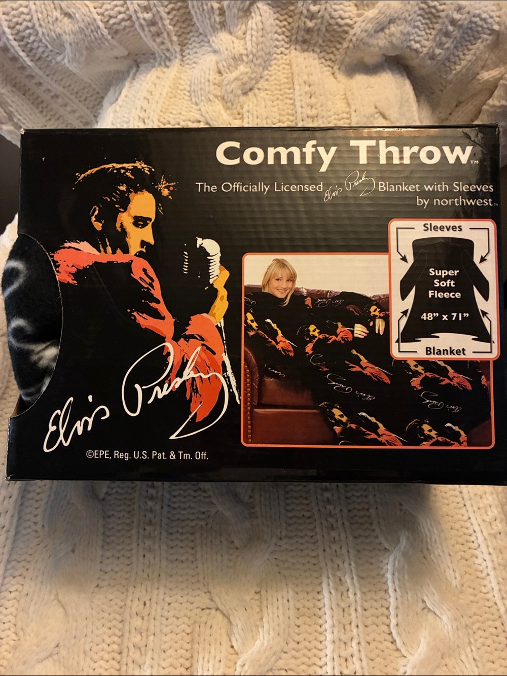 Elvis Presley Comfy Throw Sleeved Blanket - Black & Red
